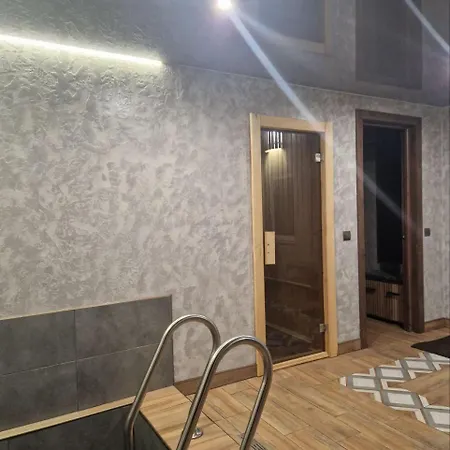 Apartment приватна за рікою *